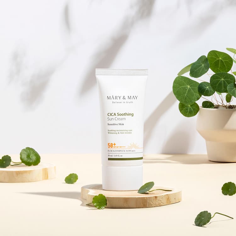 Cica Soothing Sun Cream SPF50+/PA++++ - Kojąco-Nawilżający Krem z Filtrem Przeciwsłonecznym - 50ml - Mary&May