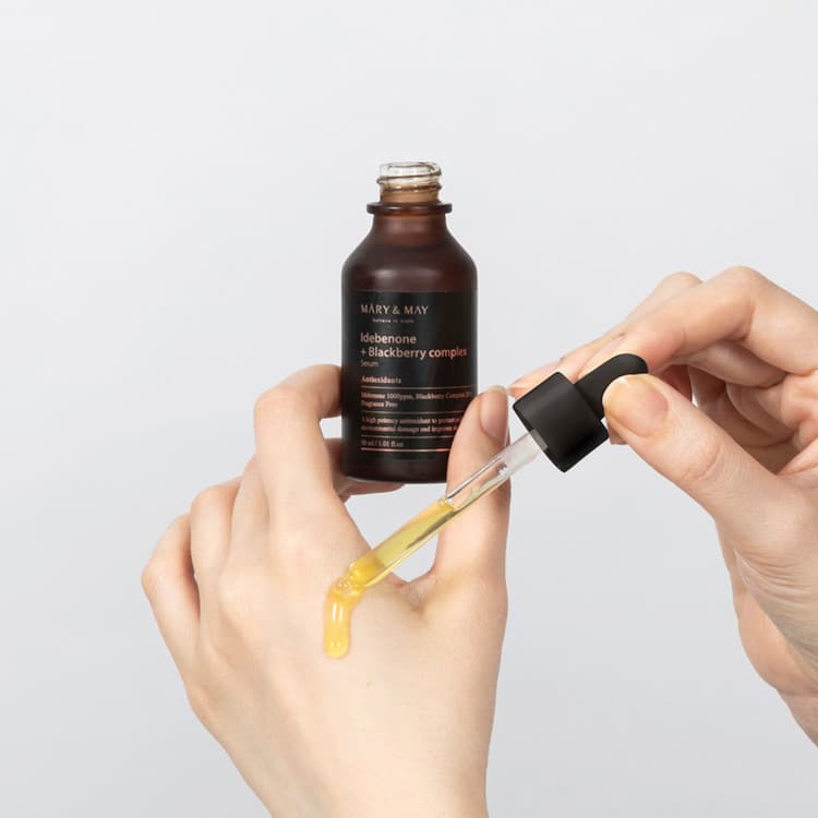 Idebenone and Blackberry Complex Serum - Przeciwstarzeniowe Serum z Idebenonem - 30ml - Mary&May